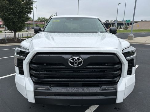 Used 2024 Toyota Tundra SR5 w/ SR5 Convenience Package AWD/4WD image 5
