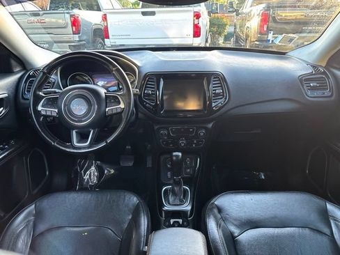 Used 2019 Jeep Compass Limited AWD/4WD image 9