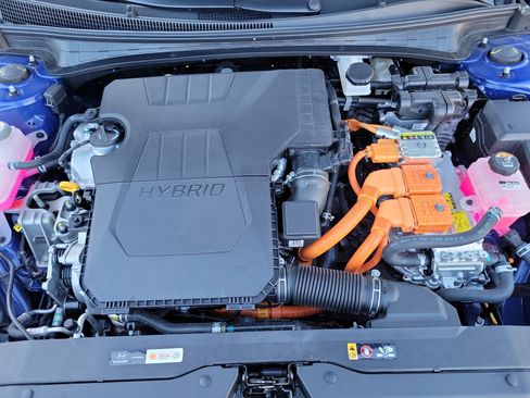 Certified 2025 Hyundai Elantra SEL w/ Cargo Package image 24