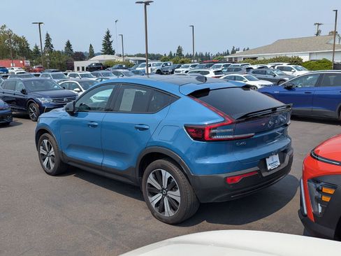 Used 2023 Volvo C40 P8 Recharge Plus w/ Climate Package AWD/4WD image 4