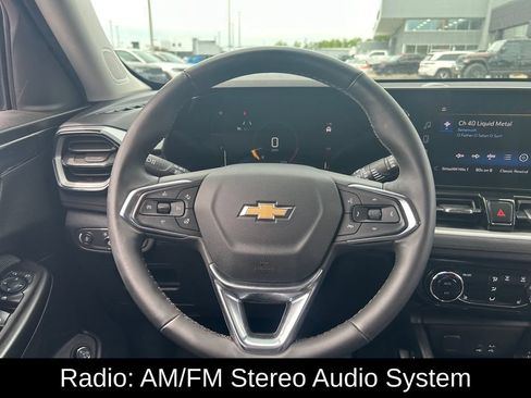 Used 2024 Chevrolet TrailBlazer LT w/ Convenience Package AWD/4WD image 10