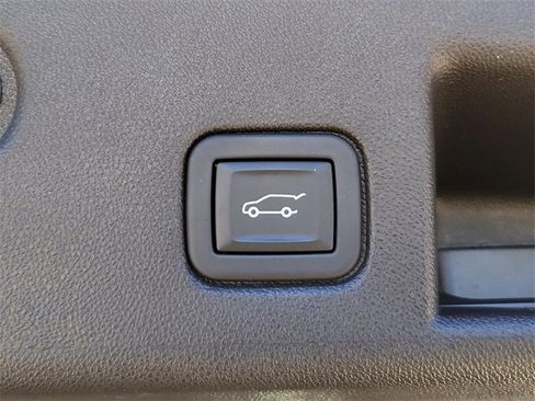 Used 2024 Chevrolet Equinox RS image 11