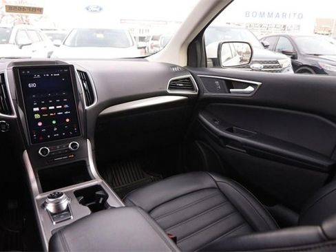 Used 2024 Ford Edge SEL image 23