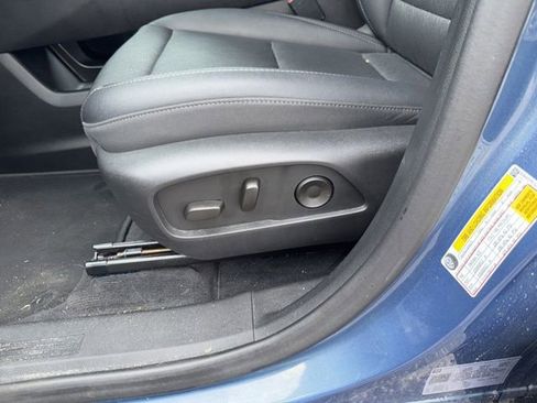 Used 2025 Chevrolet Equinox LT w/ Convenience Package II AWD/4WD image 27