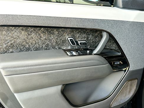 Used 2025 Land Rover Range Rover Sport Autobiography AWD/4WD image 16