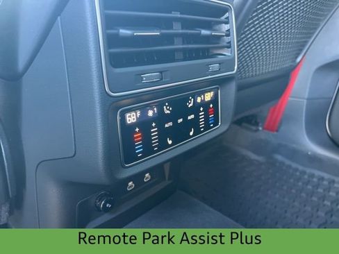 New 2026 Audi SQ8 Prestige image 33