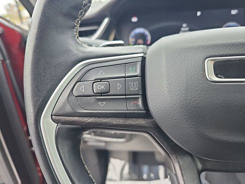 Used 2022 Jeep Grand Cherokee L Limited image 22