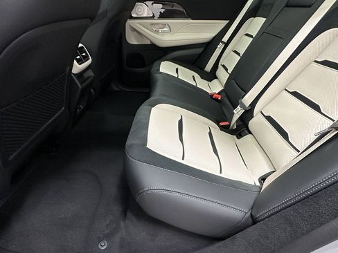 New 2026 Mercedes-Benz GLE 63 AMG S image 25