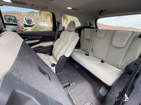 Used 2019 Subaru Ascent Premium AWD/4WD image 10