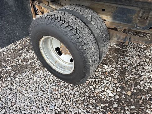 Used 2001 GMC Sierra 3500 SL image 15