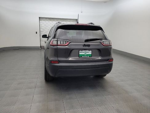 Used 2019 Jeep Cherokee Latitude Plus FWD image 6