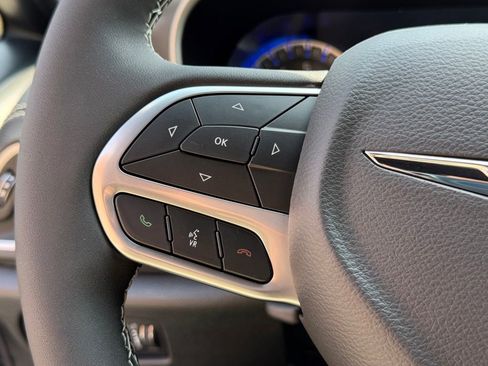 New 2026 Chrysler Pacifica Select image 18