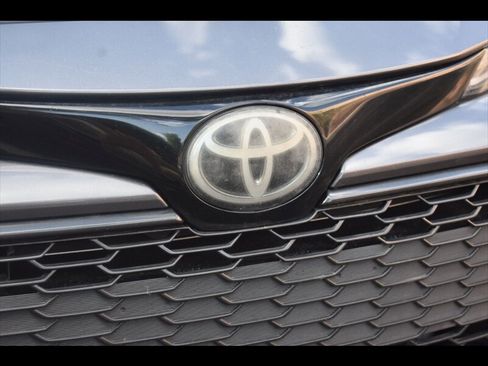 Used 2021 Toyota Corolla SE w/ Carpet Mat Package (TMS) FWD image 42