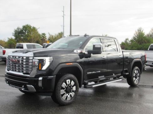 New 2026 GMC Sierra 2500 Denali w/ Max Trailering Package image 3