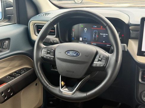 Used 2025 Ford Maverick Lariat w/ 4K Tow Package AWD/4WD image 16