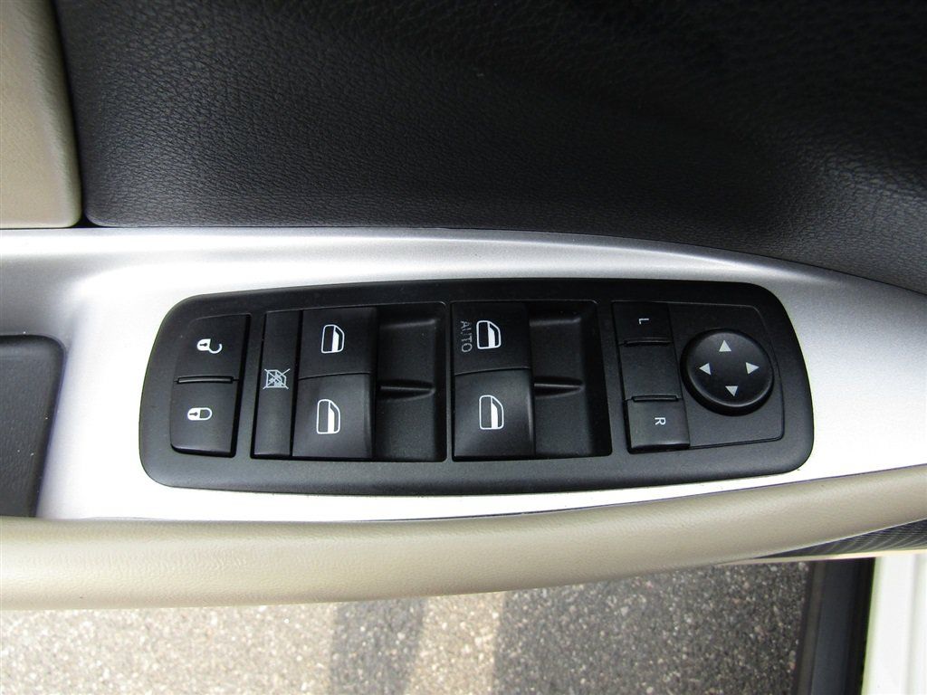 Used 2014 Dodge Journey SXT w/ Quick Order Package 22C FWD image 13