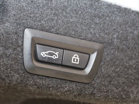 Used 2015 BMW M5 RWD image 53