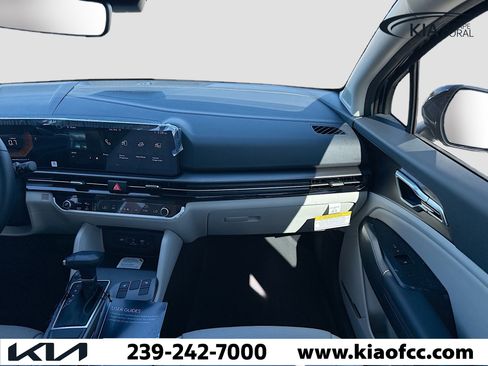 New 2026 Kia Sportage EX image 17