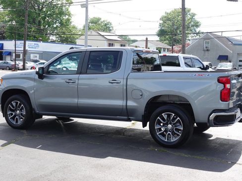 Used 2023 Chevrolet Silverado 1500 LT AWD/4WD image 2