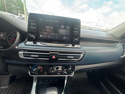 Used 2021 Kia Seltos S FWD image 14