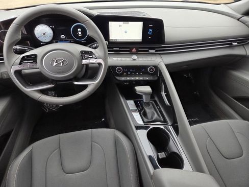 Used 2023 Hyundai Elantra SEL w/ Convenience Package FWD image 23