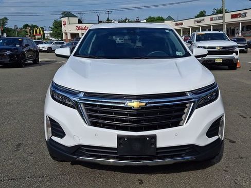 Used 2024 Chevrolet Equinox LT AWD/4WD image 2