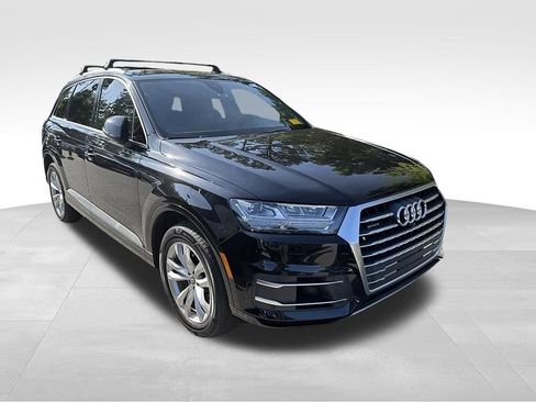 Used 2019 Audi Q7 3.0T Premium Plus w/ Premium Plus Package AWD/4WD image 3