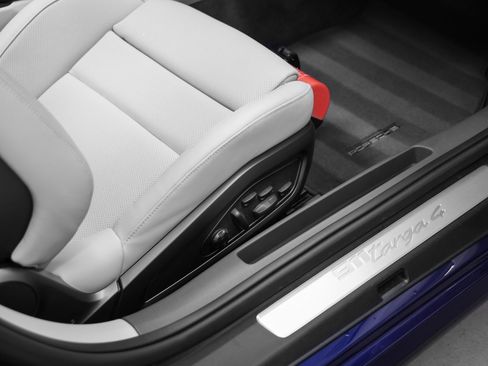 Used 2024 Porsche 911 Targa 4 image 25