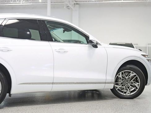 Used 2023 Genesis GV70 2.5T w/ Advanced Package AWD/4WD image 11