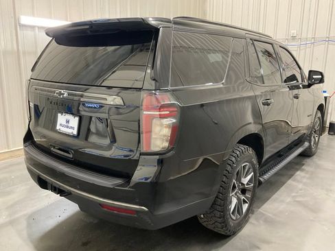 Used 2022 Chevrolet Tahoe Z71 w/ Luxury Package AWD/4WD image 25