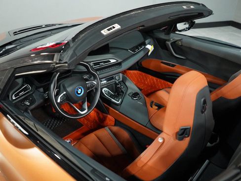 Used 2019 BMW i8 Roadster image 70