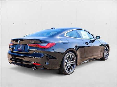 Used 2026 BMW 430i xDrive Coupe w/ Premium Package image 5