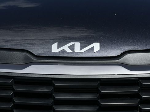 New 2027 Kia Sportage LX w/ LX Convenience Package FWD image 12