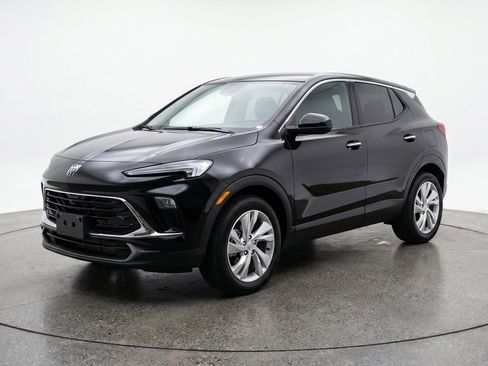 Used 2025 Buick Encore GX Preferred AWD/4WD image 3