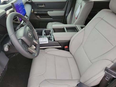 New 2026 Toyota Tundra Limited AWD/4WD image 9