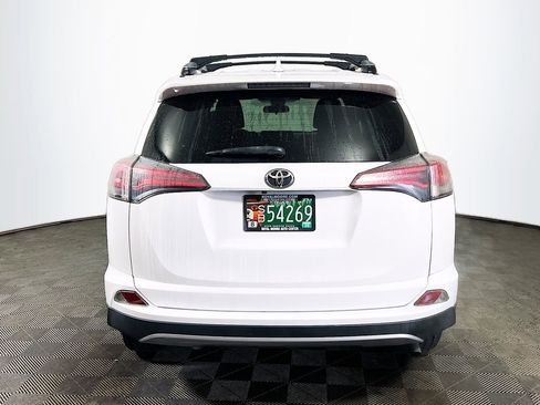 Certified 2018 Toyota RAV4 XLE image 7