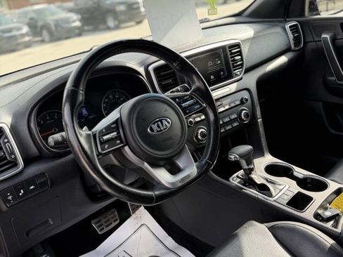 Used 2020 Kia Sportage S w/ S FWD Sunroof Package image 2