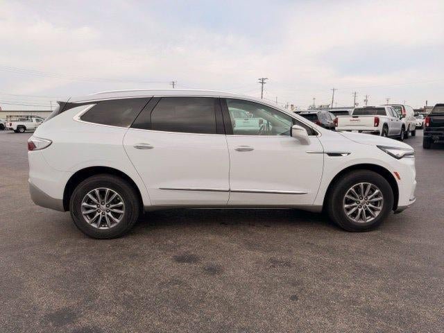 Used 2023 Buick Enclave Essence AWD/4WD image 7