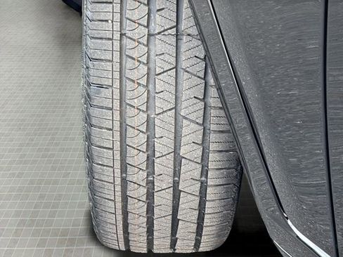 New 2025 Jeep Grand Cherokee Summit image 11