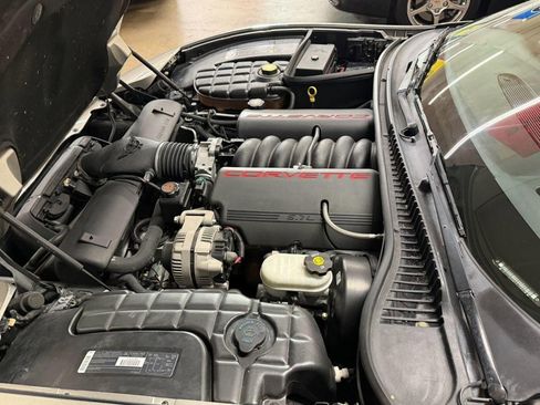Used 2000 Chevrolet Corvette Convertible w/ Memory Pkg image 26