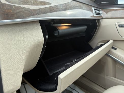 Used 2014 Mercedes-Benz E 350 4MATIC Sedan image 38