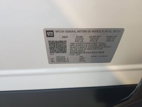 Used 2025 Chevrolet Blazer LT image 3