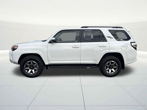 Used 2023 Toyota 4Runner TRD Off-Road image 2