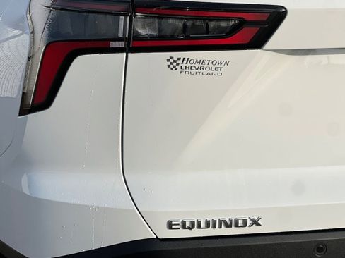 New 2026 Chevrolet Equinox LT w/ Convenience Package II image 22