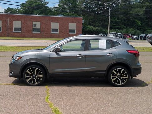 Used 2017 Nissan Rogue Sport SL w/ SL Premium Package AWD/4WD image 7