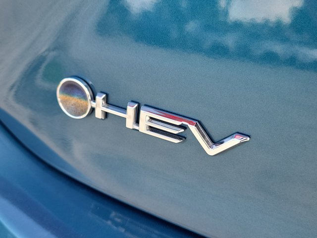 Used 2025 Toyota Camry LE FWD image 9