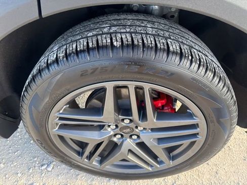 Used 2025 Ford Explorer ST-Line w/ ST-Line Street Pack image 15