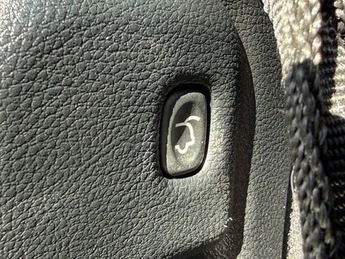 Used 2022 Dodge Durango GT image 21