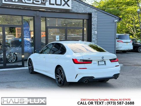 Used 2022 BMW 330i xDrive Sedan w/ M Sport Package AWD/4WD image 18