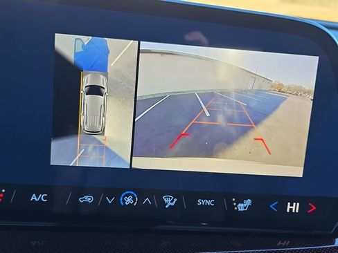 New 2026 Chevrolet Traverse Z71 w/ Enhanced Driving Package image 26